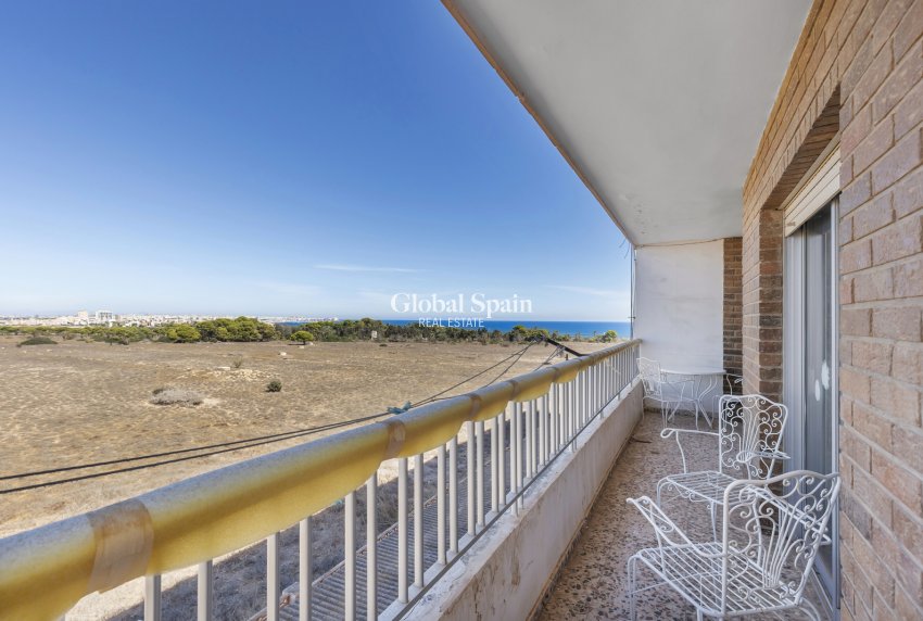 Odsprzedaż - MIESZKANIE -
TORREVIEJA - 
