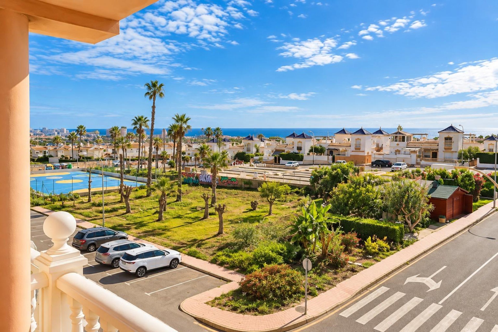 Odsprzedaż - MIESZKANIE -
TORREVIEJA - 
