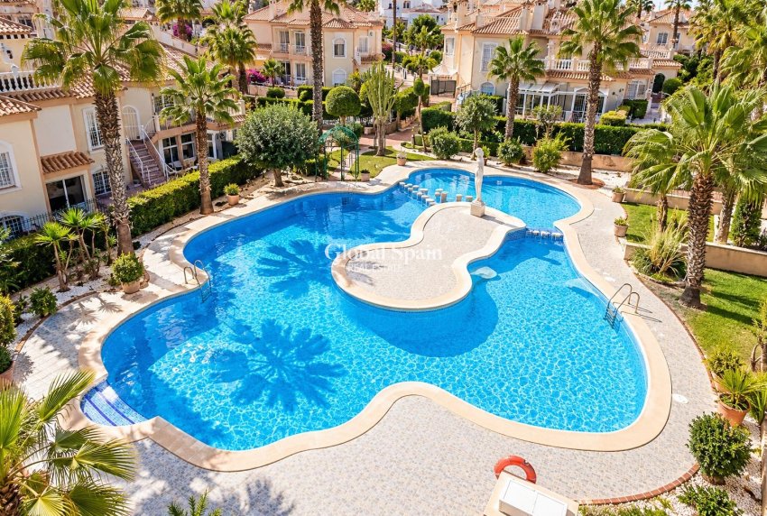 Odsprzedaż - MIESZKANIE -
TORREVIEJA - 