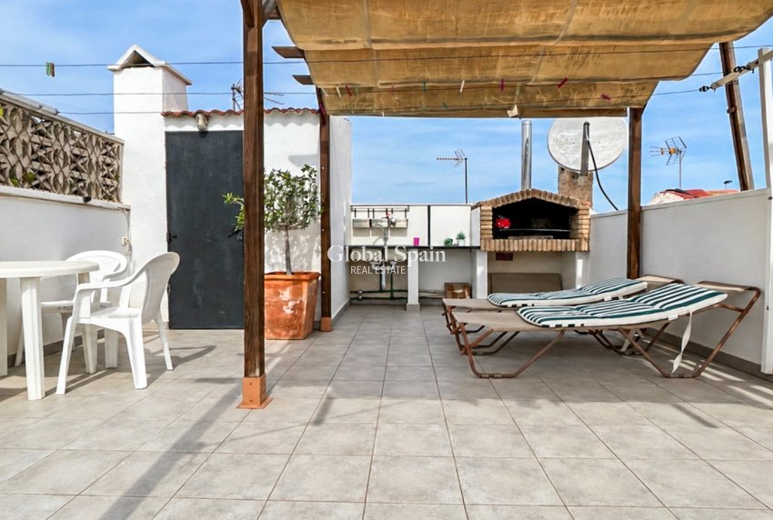 Odsprzedaż - MIESZKANIE -
TORREVIEJA - 