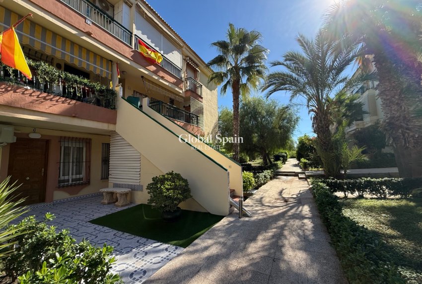 Odsprzedaż - MIESZKANIE -
TORREVIEJA - 
