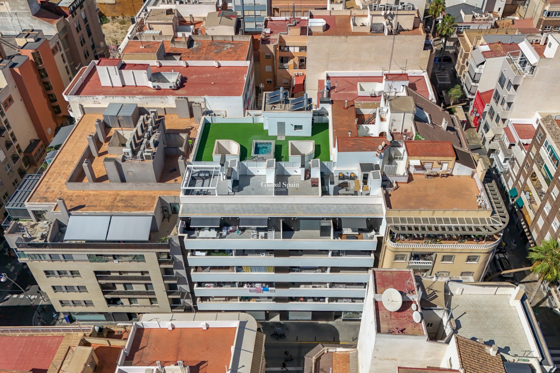 Odsprzedaż - MIESZKANIE -
TORREVIEJA - 