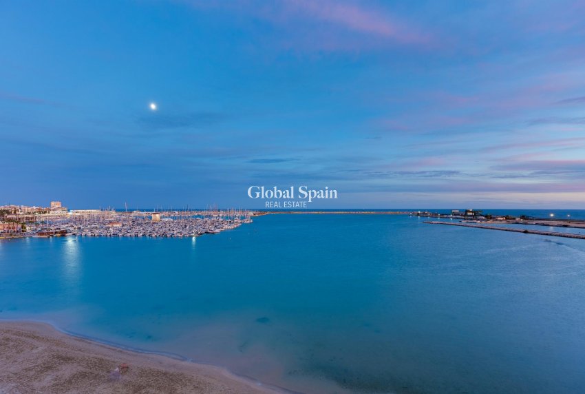 Odsprzedaż - MIESZKANIE -
TORREVIEJA - 