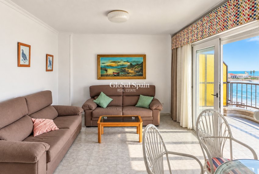 Odsprzedaż - MIESZKANIE -
TORREVIEJA - 