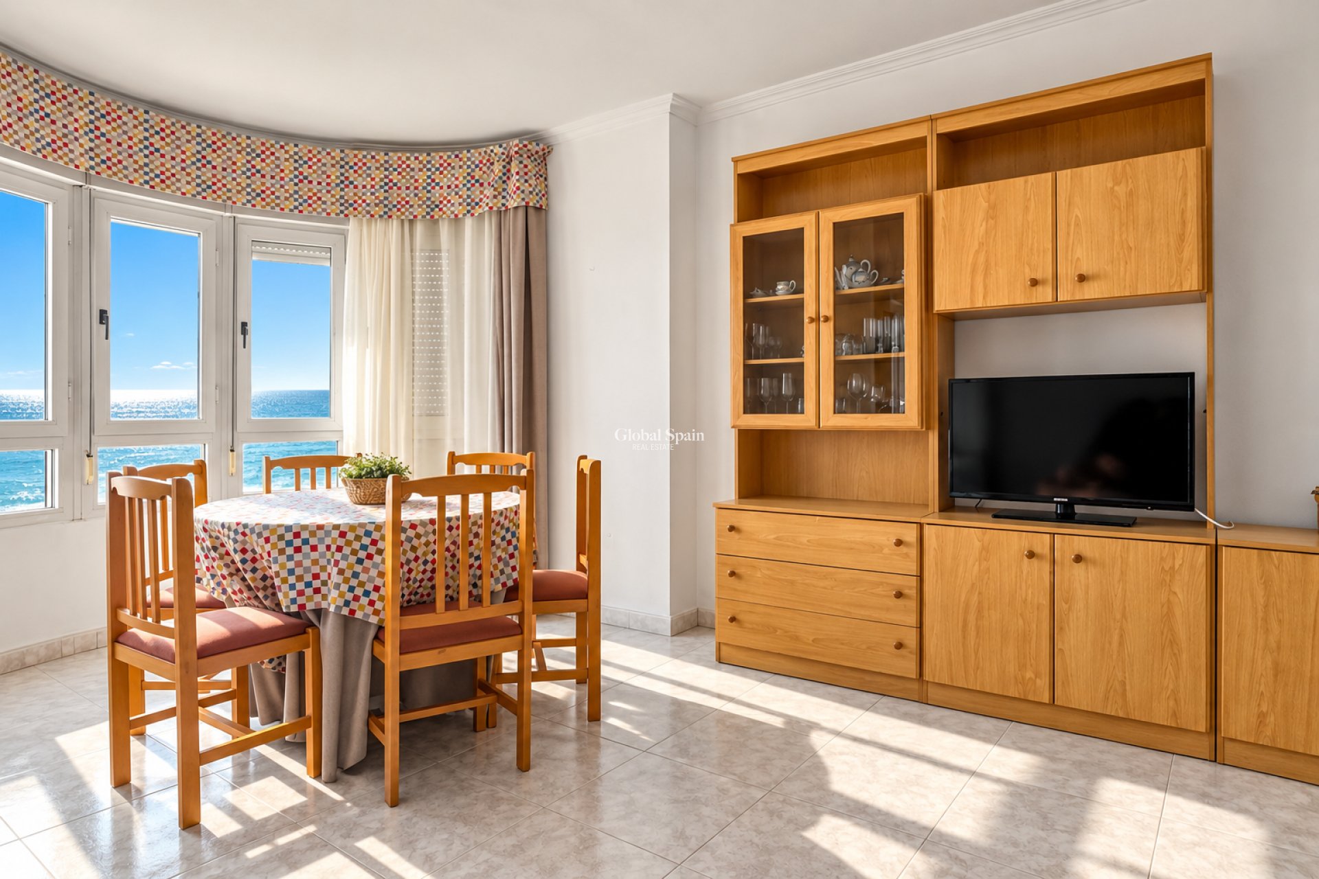 Odsprzedaż - MIESZKANIE -
TORREVIEJA - 
