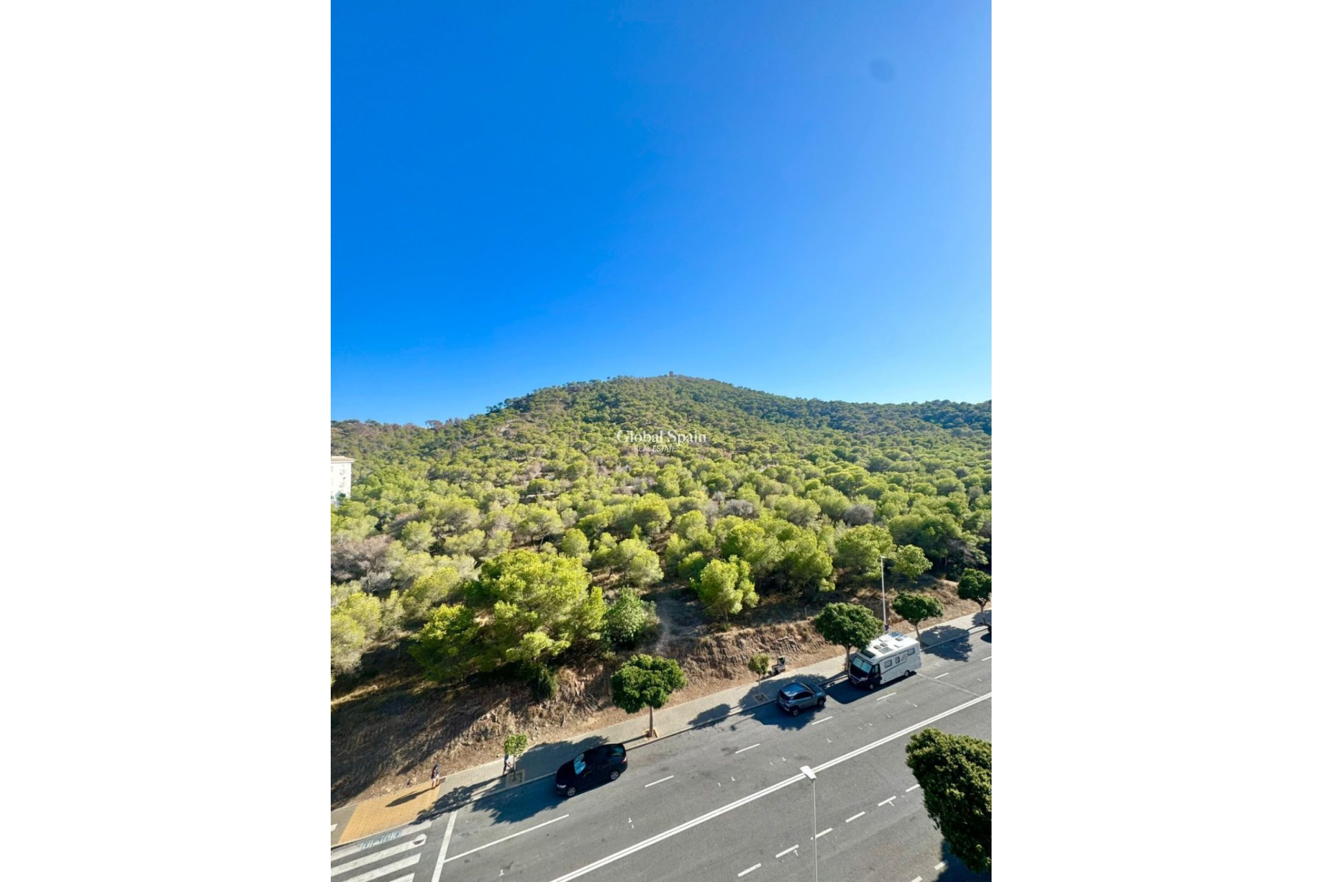 Odsprzedaż - MIESZKANIE -
VILLAJOYOSA - Costa Blanca