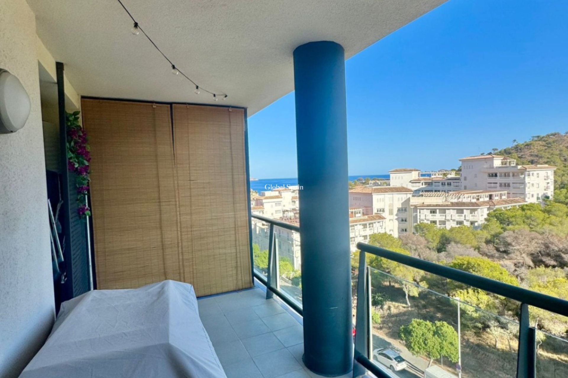 Odsprzedaż - MIESZKANIE -
VILLAJOYOSA - Costa Blanca