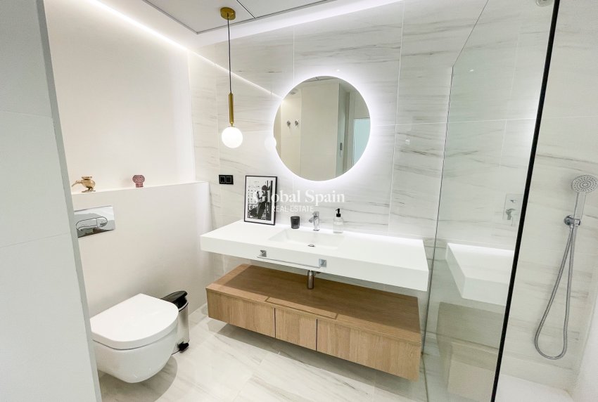 Odsprzedaż - MIESZKANIE -
VILLAJOYOSA - Playas Del Torres