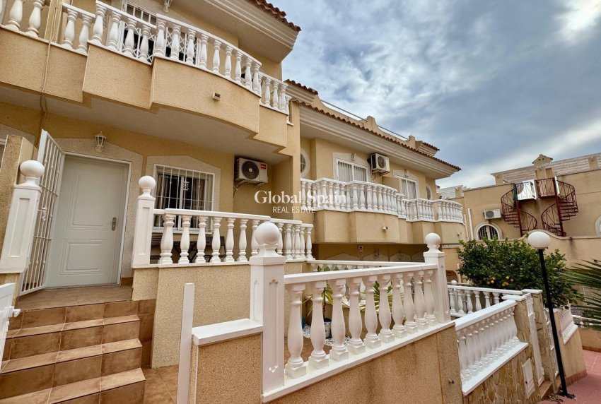 Odsprzedaż - MIESZKANIE -
VILLAMARTÍN - Costa Blanca