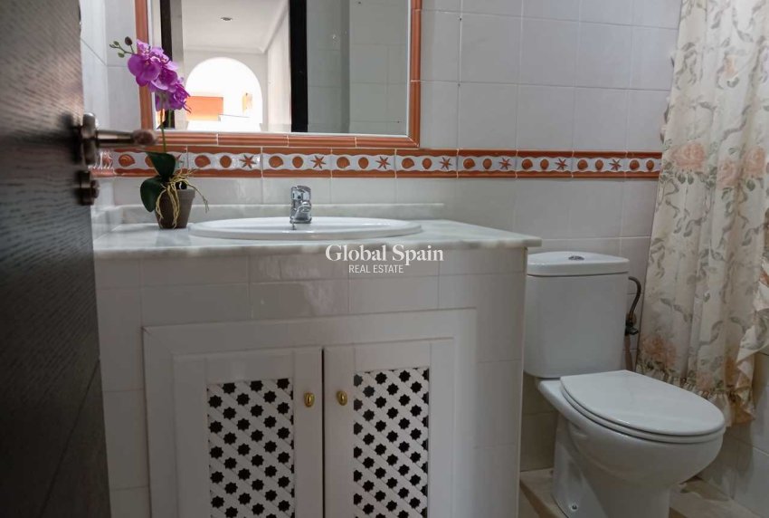 Odsprzedaż - MIESZKANIE -
VILLAMARTÍN - Costa Blanca