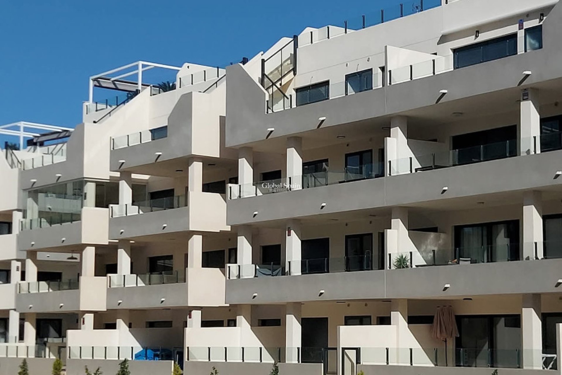 Odsprzedaż - MIESZKANIE -
VILLAMARTÍN - Costa Blanca