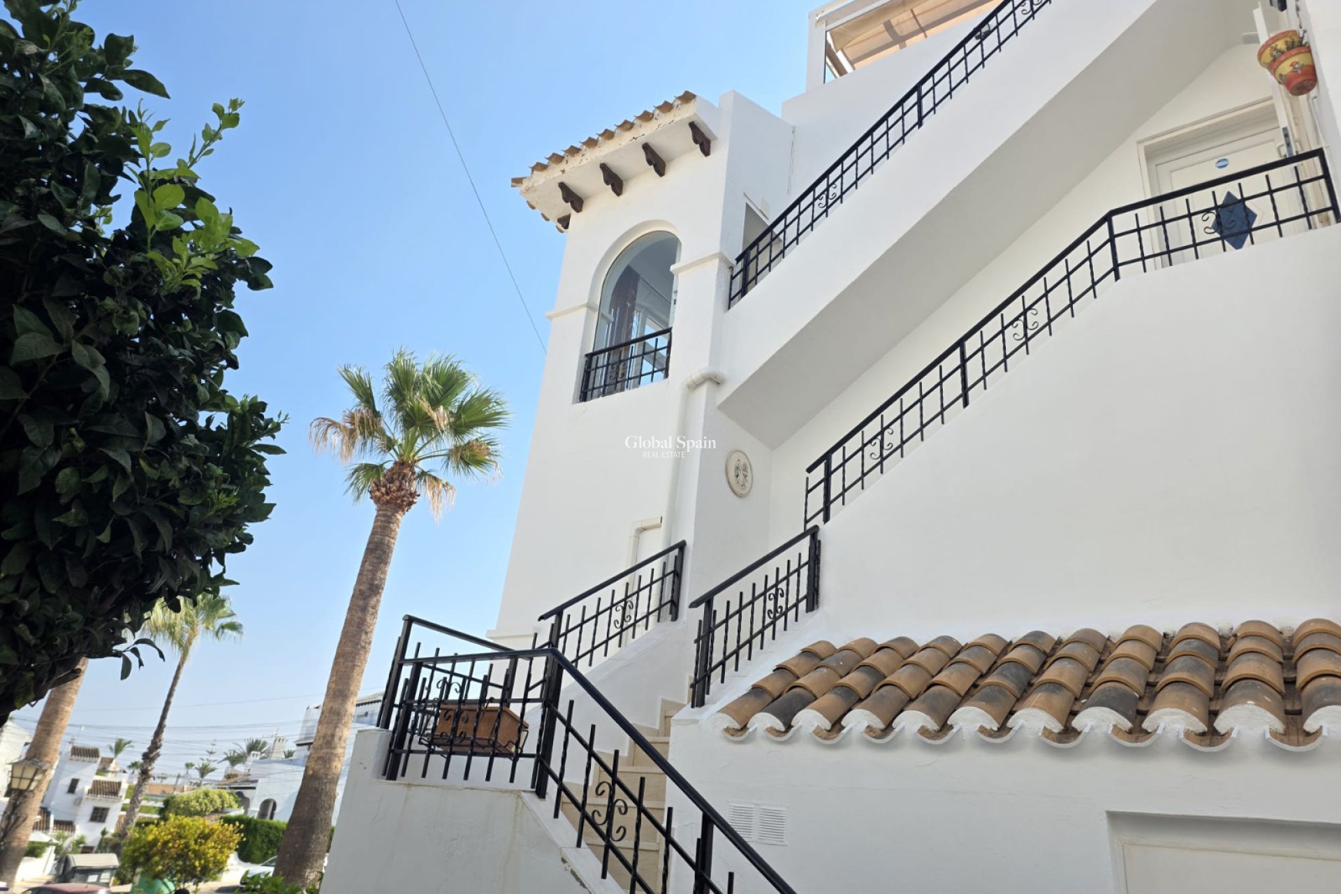 Odsprzedaż - MIESZKANIE -
VILLAMARTÍN - Costa Blanca