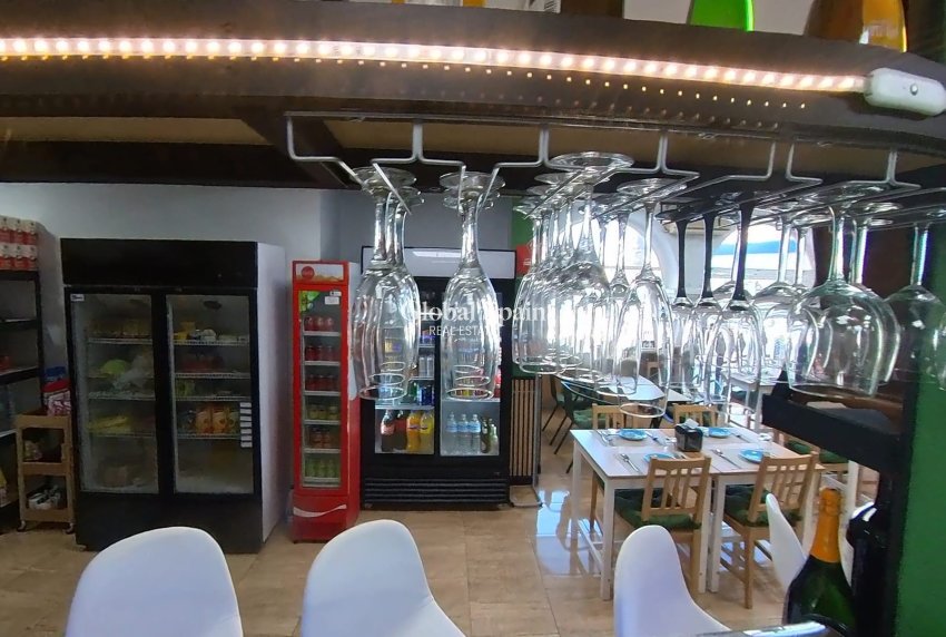 Odsprzedaż - NIERUCHOMOŚĆ KOMERCYJNA -
TORREVIEJA - Puerto
