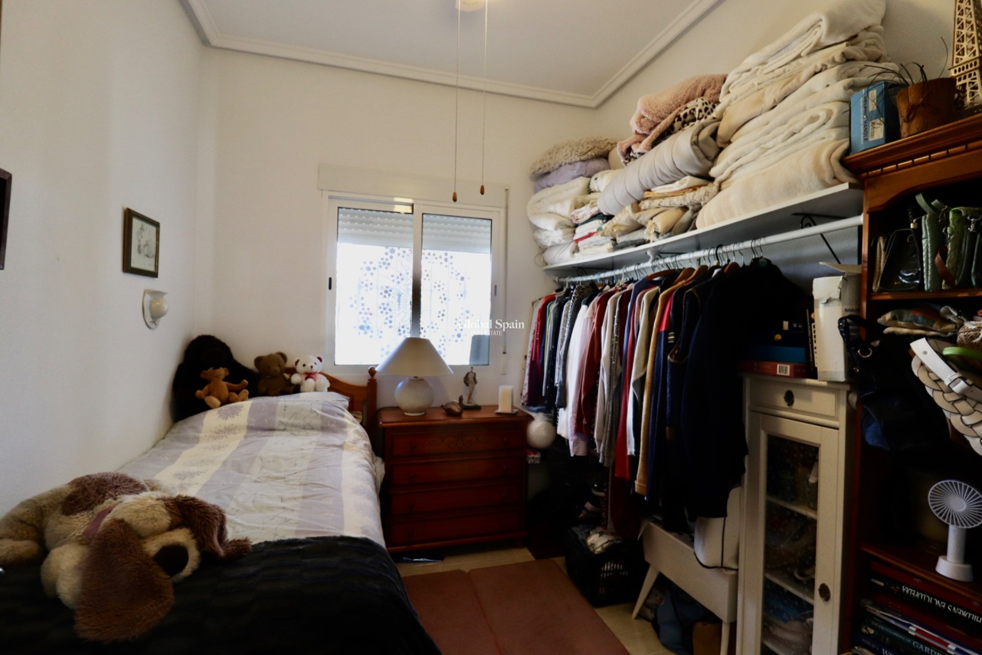 Odsprzedaż - Nieruchomość wiejska/Finca -
CATRAL - 