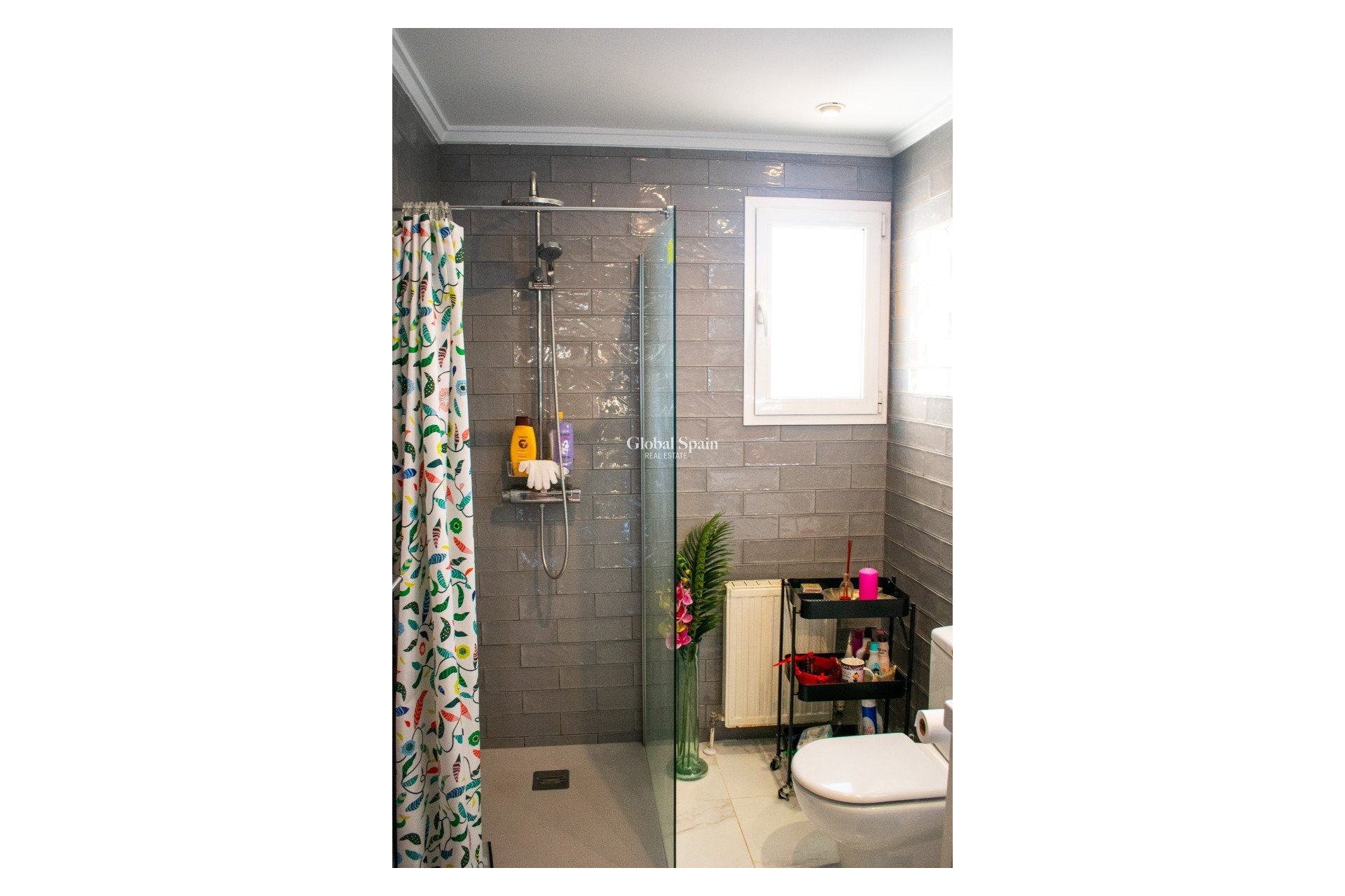 Odsprzedaż - Niezależna willa -
ORIHUELA COSTA - La Zenia