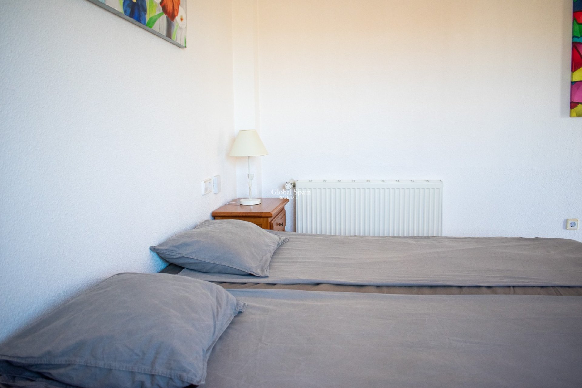 Odsprzedaż - Niezależna willa -
ORIHUELA COSTA - La Zenia