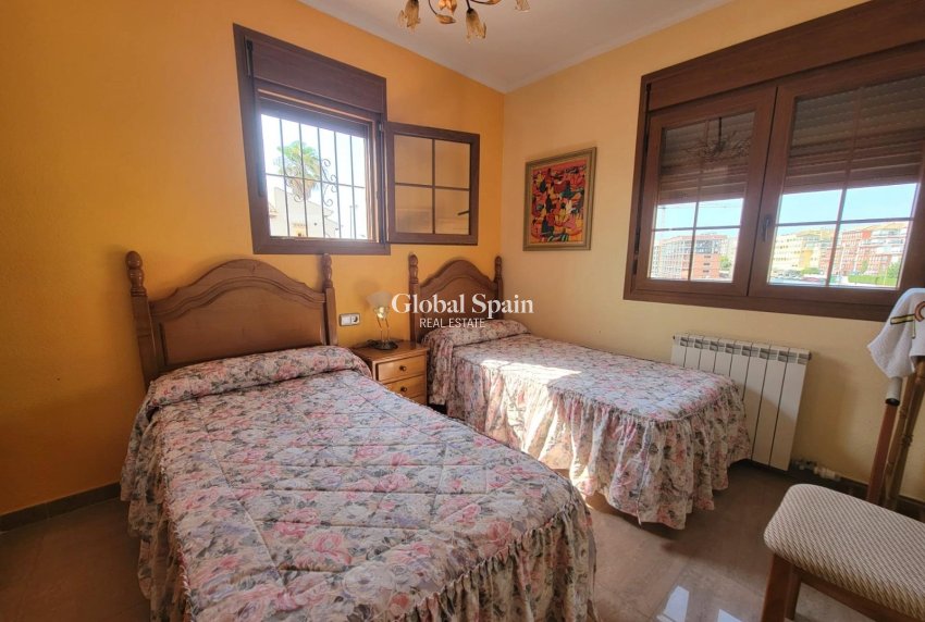 Odsprzedaż - Niezależna willa -
TORREVIEJA - Aguas Nuevas