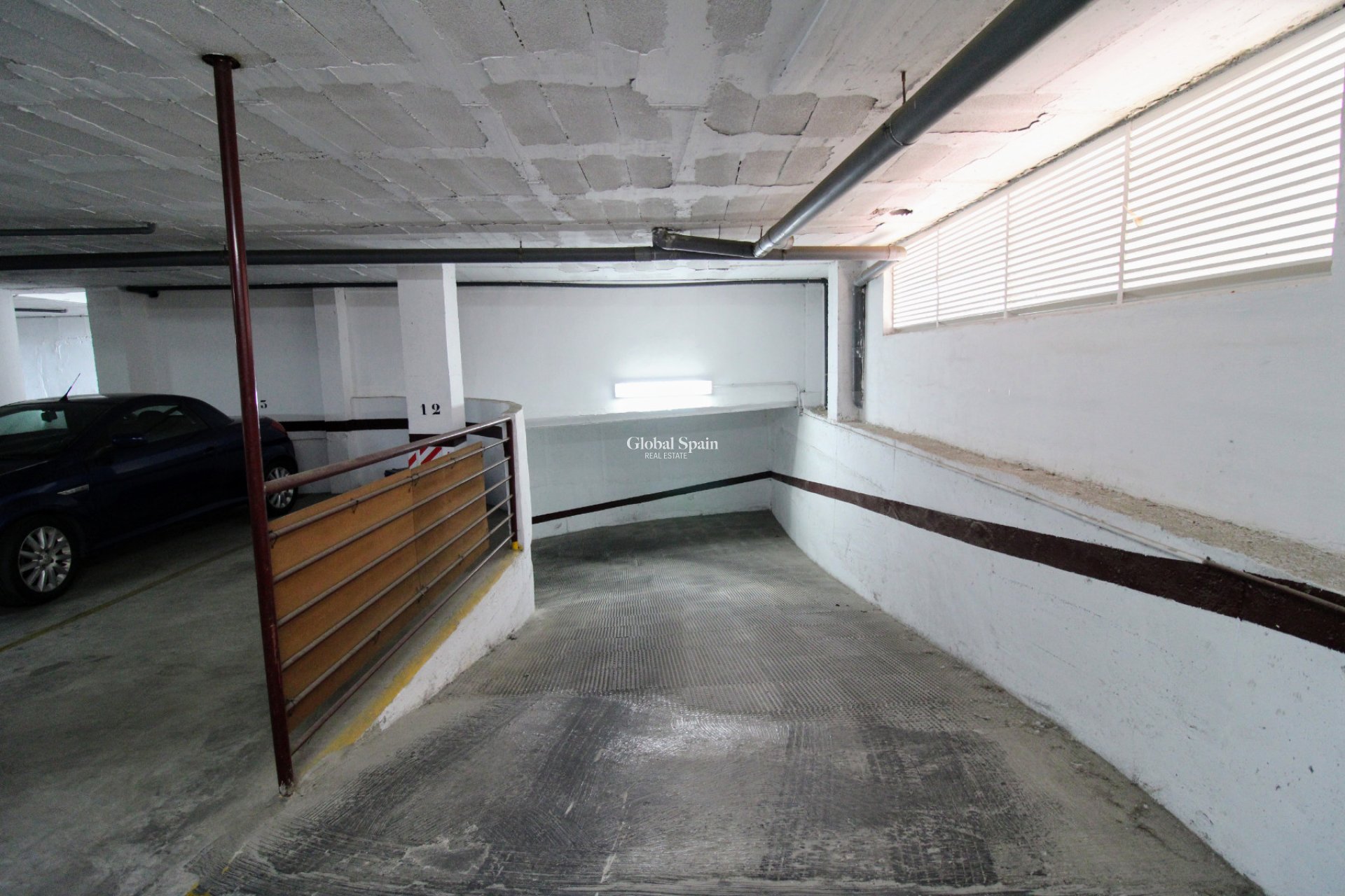 Odsprzedaż - Parking Space / Garage -
TORREVIEJA - Torrevieja