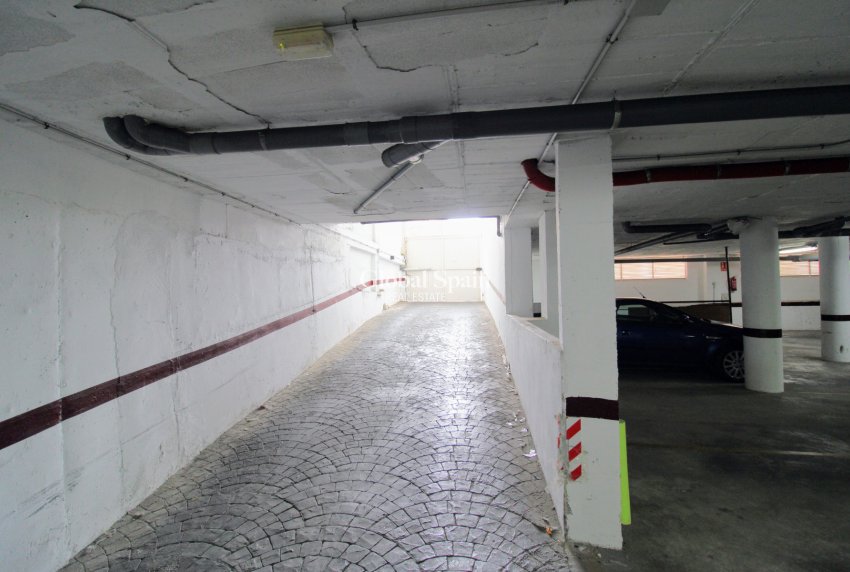 Odsprzedaż - Parking Space / Garage -
TORREVIEJA - Torrevieja