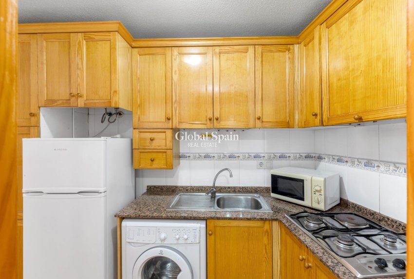 Odsprzedaż - Parter -
TORREVIEJA - Estacion de autobuses