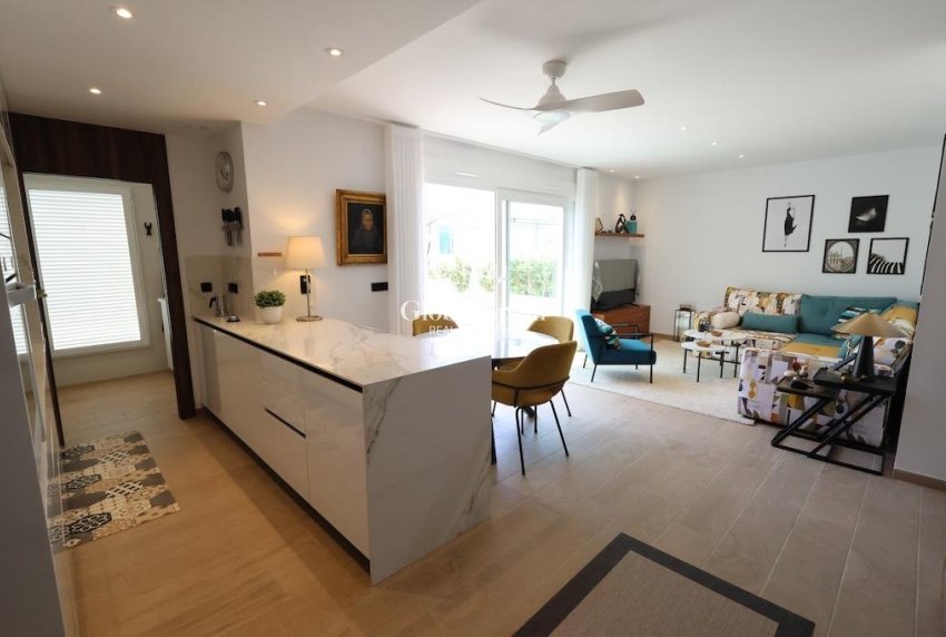 Odsprzedaż - PENTHOUSE -
ALGORFA - Inland