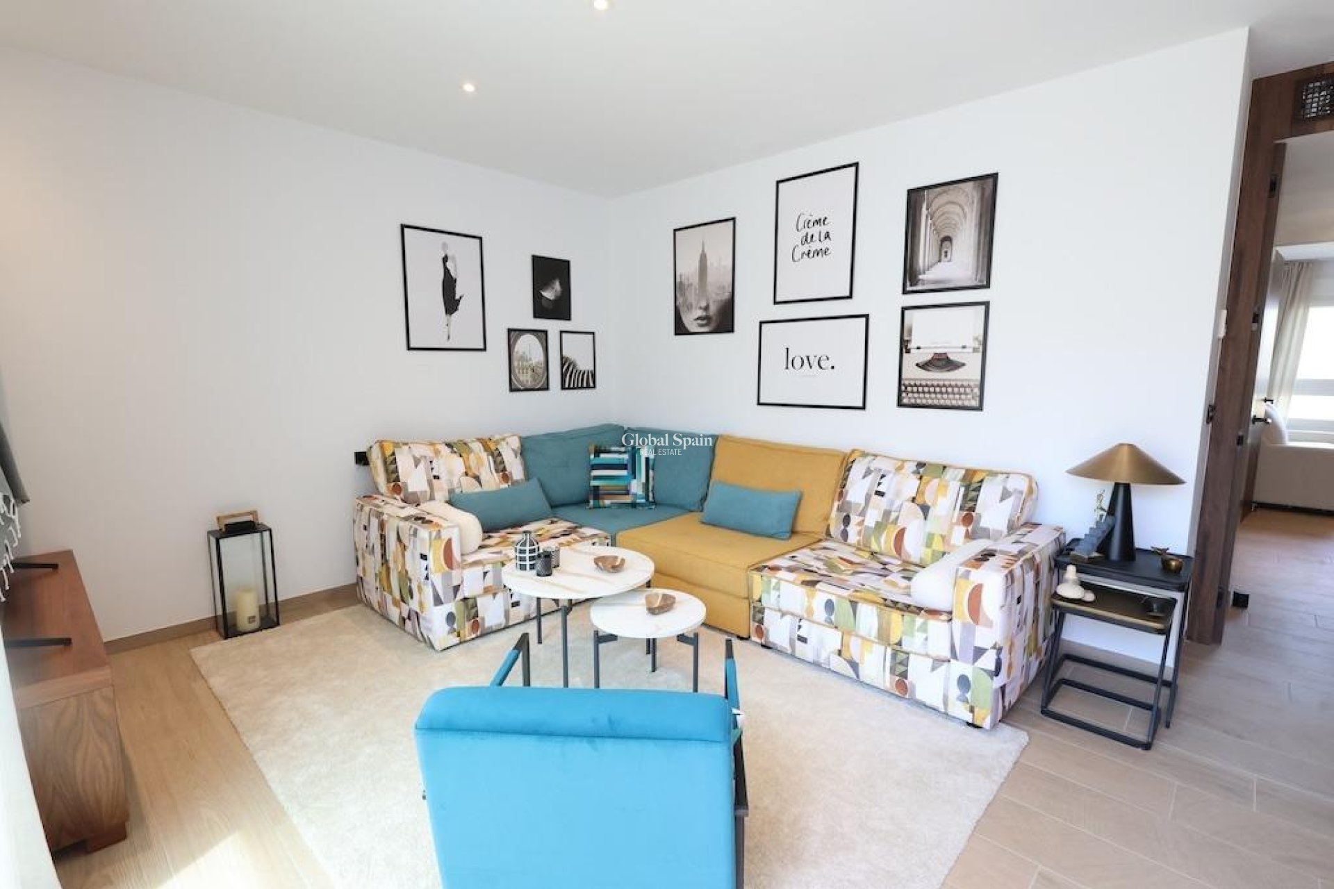 Odsprzedaż - PENTHOUSE -
ALGORFA - Inland