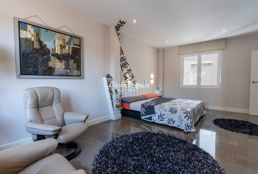 Odsprzedaż - PENTHOUSE -
ALICANTE - Costa Blanca