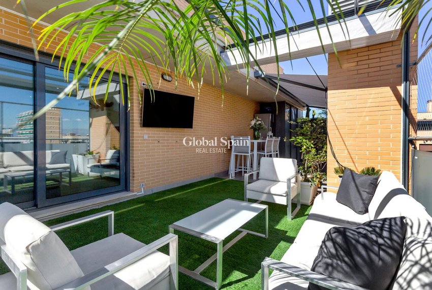 Odsprzedaż - PENTHOUSE -
ALICANTE - Pau 5