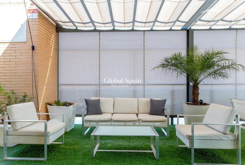 Odsprzedaż - PENTHOUSE -
ALICANTE - Pau 5