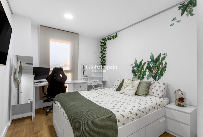 Odsprzedaż - PENTHOUSE -
ALICANTE - Pau 5
