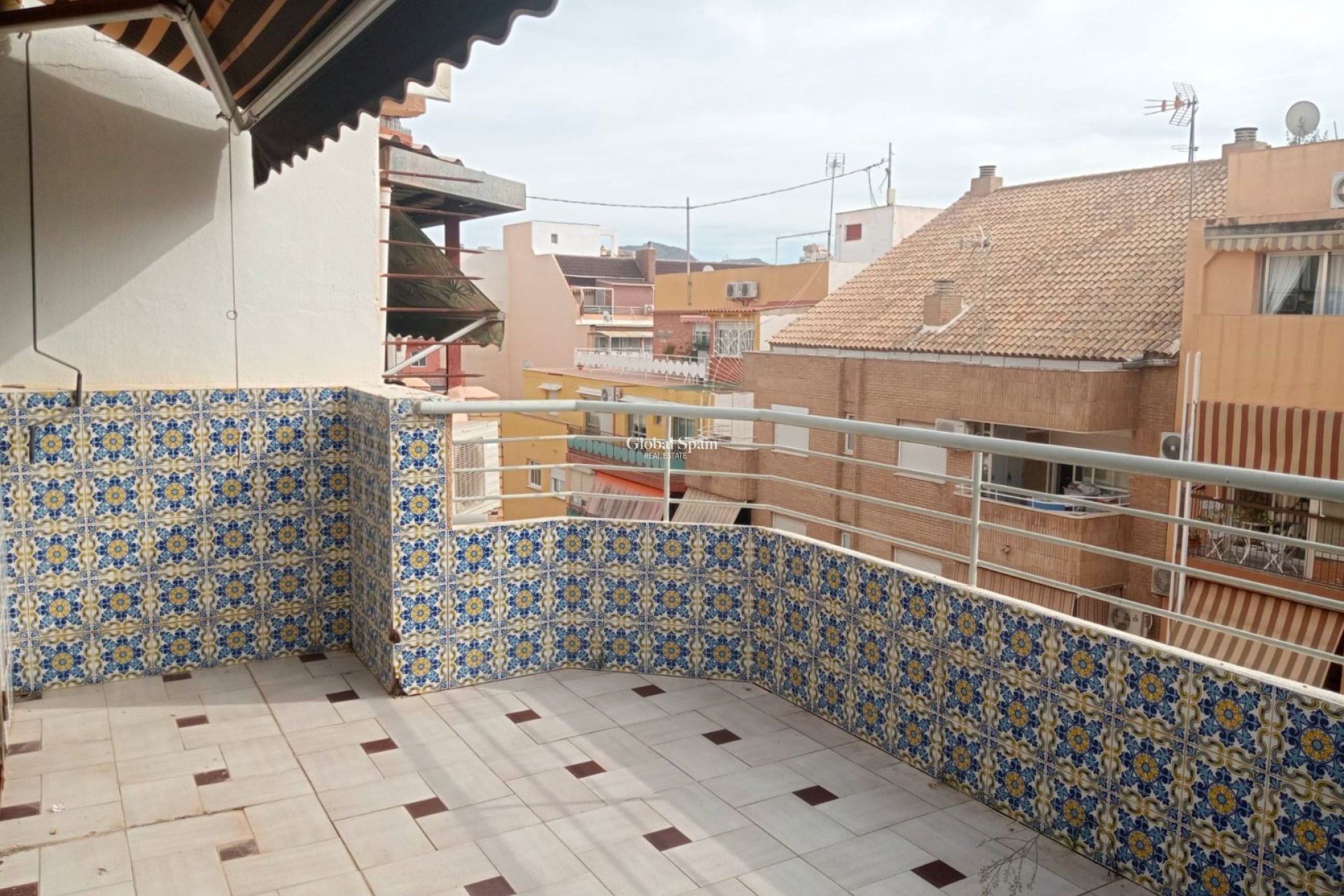 Odsprzedaż - PENTHOUSE -
BENIDORM - Centro
