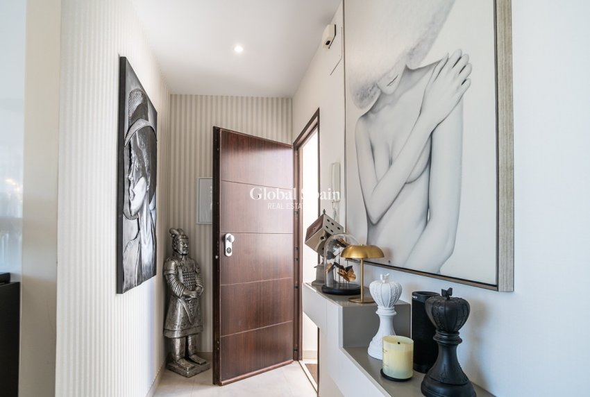 Odsprzedaż - PENTHOUSE -
CARTAGENA - Mar de Cristal