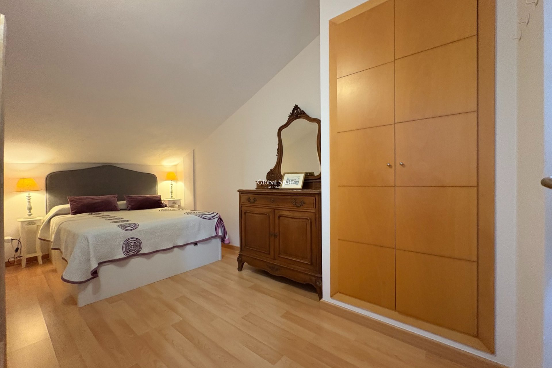 Odsprzedaż - PENTHOUSE -
DENIA - Center