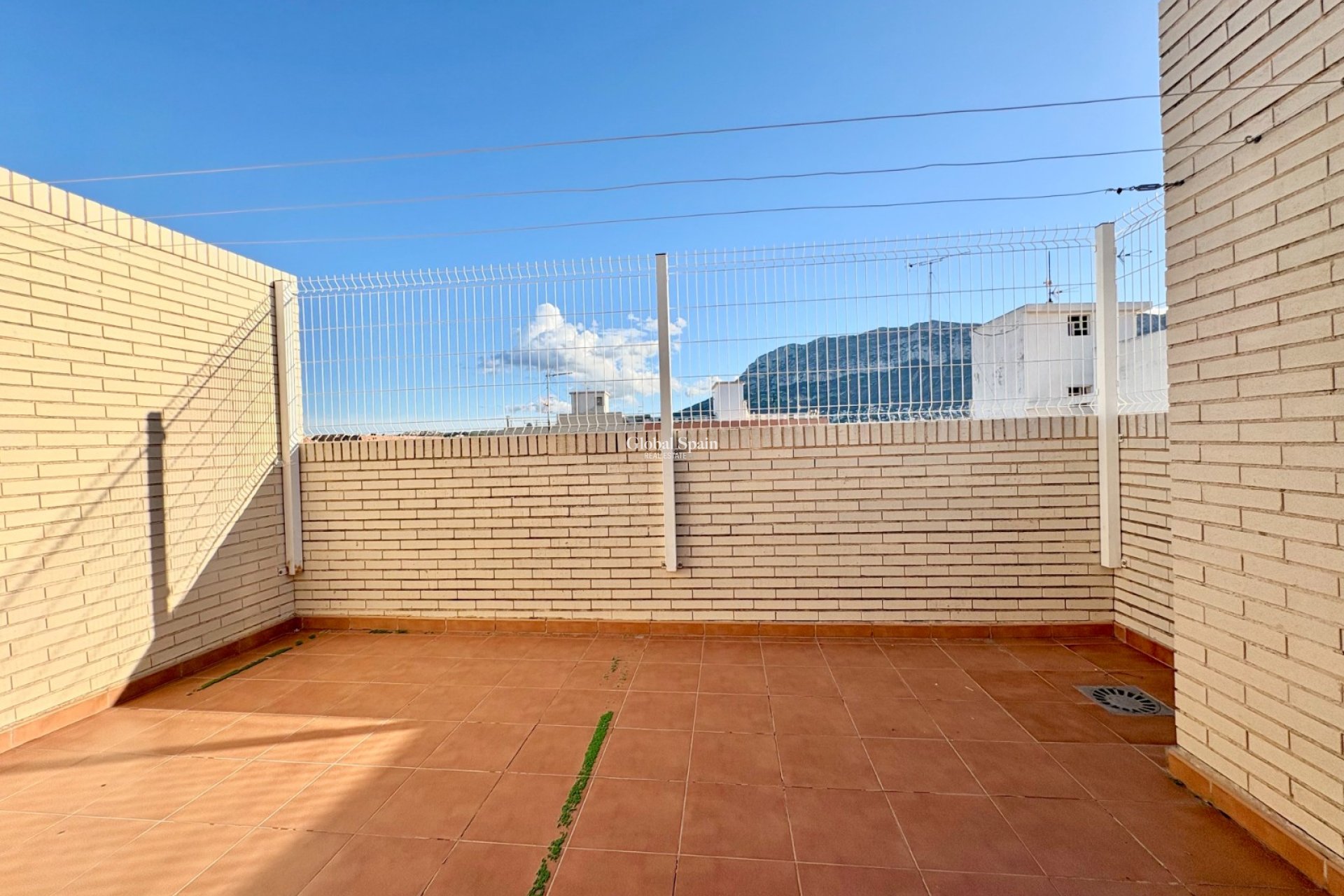 Odsprzedaż - PENTHOUSE -
DENIA - Center