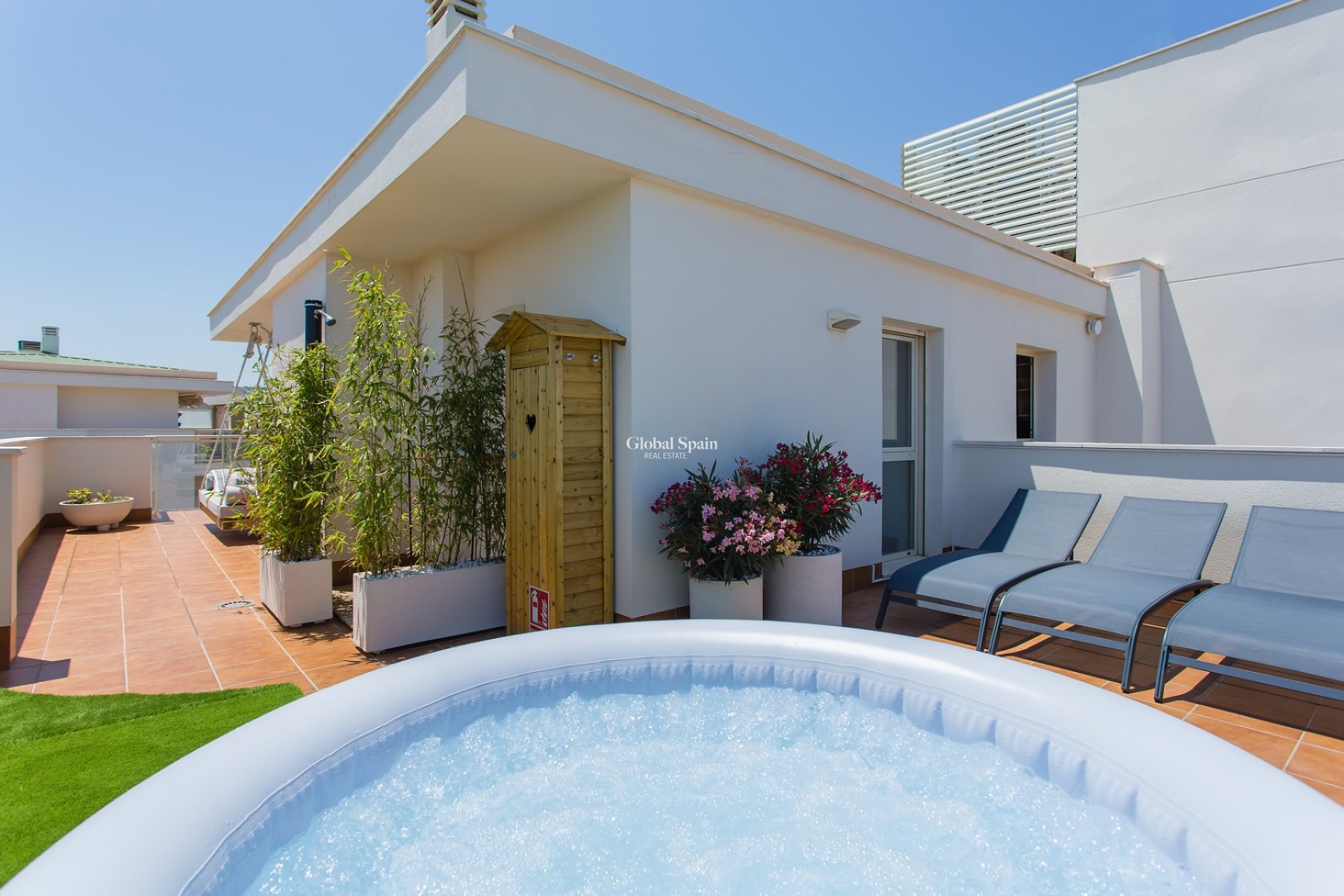 Odsprzedaż - PENTHOUSE -
DENIA - Center
