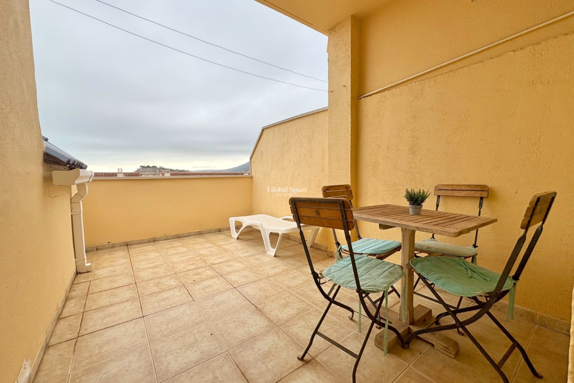 Odsprzedaż - PENTHOUSE -
DENIA - Les Marines - Las Marinas