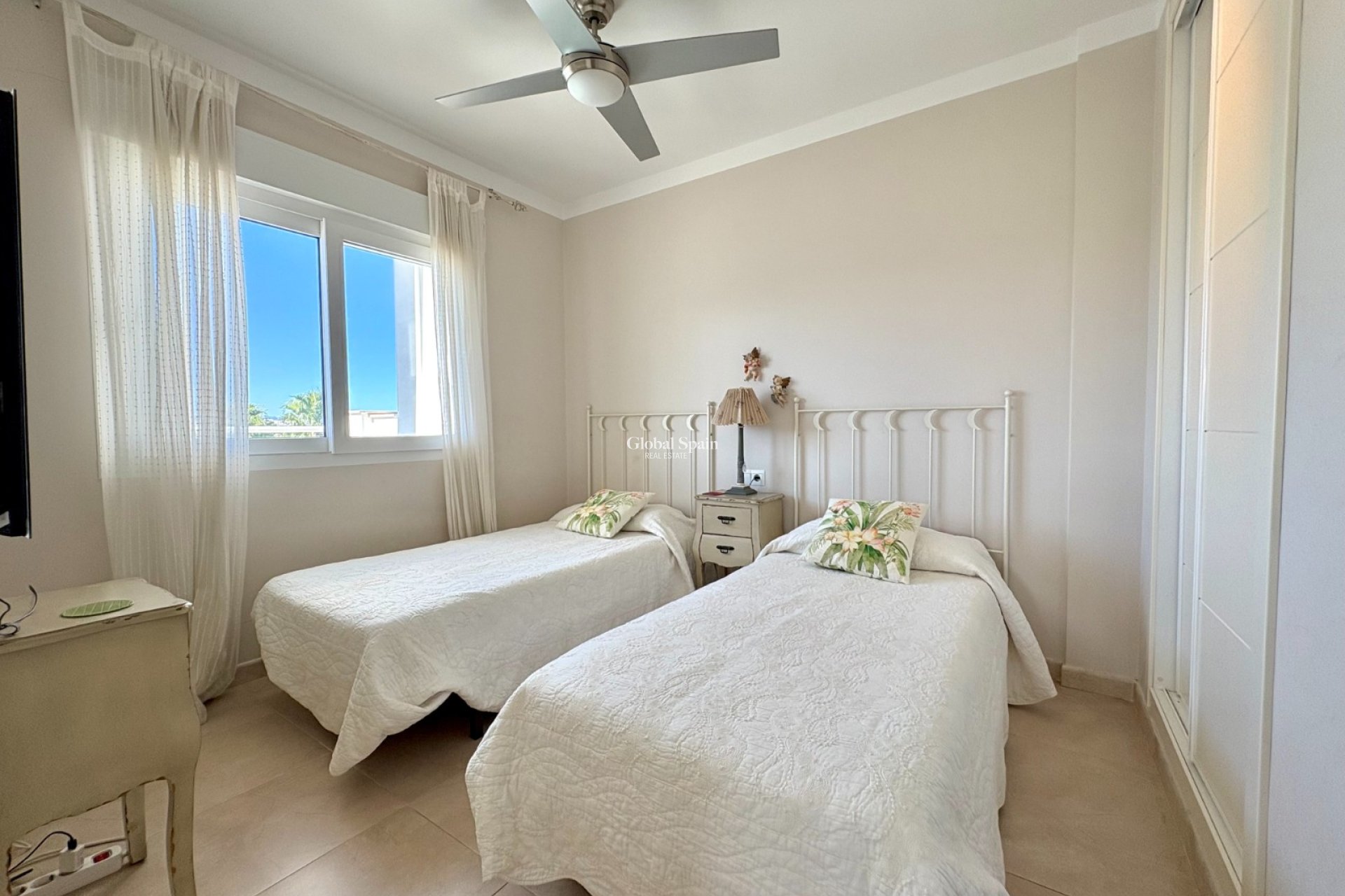 Odsprzedaż - PENTHOUSE -
DENIA - Les Marines - Las Marinas