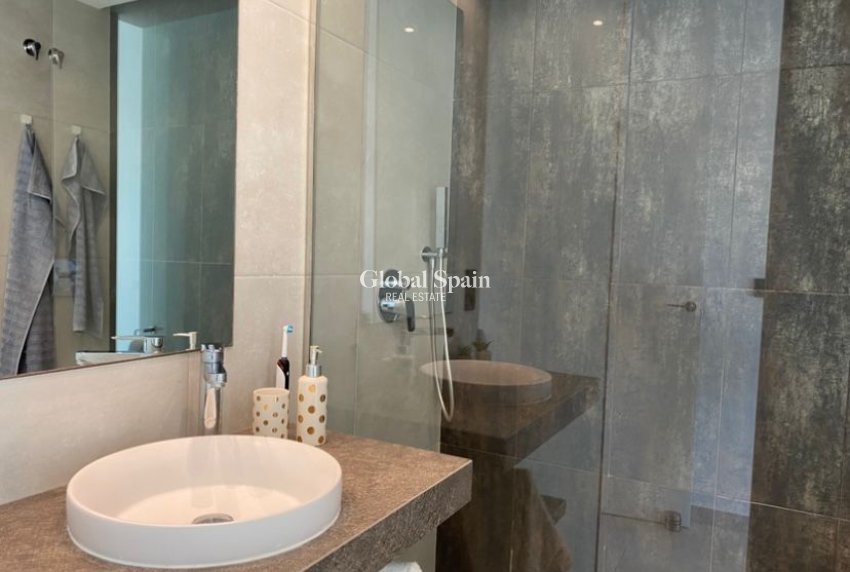 Odsprzedaż - PENTHOUSE -
EL RASO - Costa Blanca