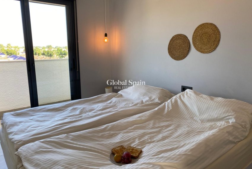 Odsprzedaż - PENTHOUSE -
EL RASO - Costa Blanca