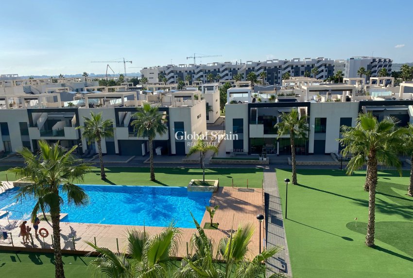 Odsprzedaż - PENTHOUSE -
EL RASO - Costa Blanca