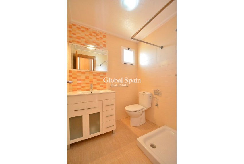 Odsprzedaż - PENTHOUSE -
GUARDAMAR DEL SEGURA - Costa Blanca