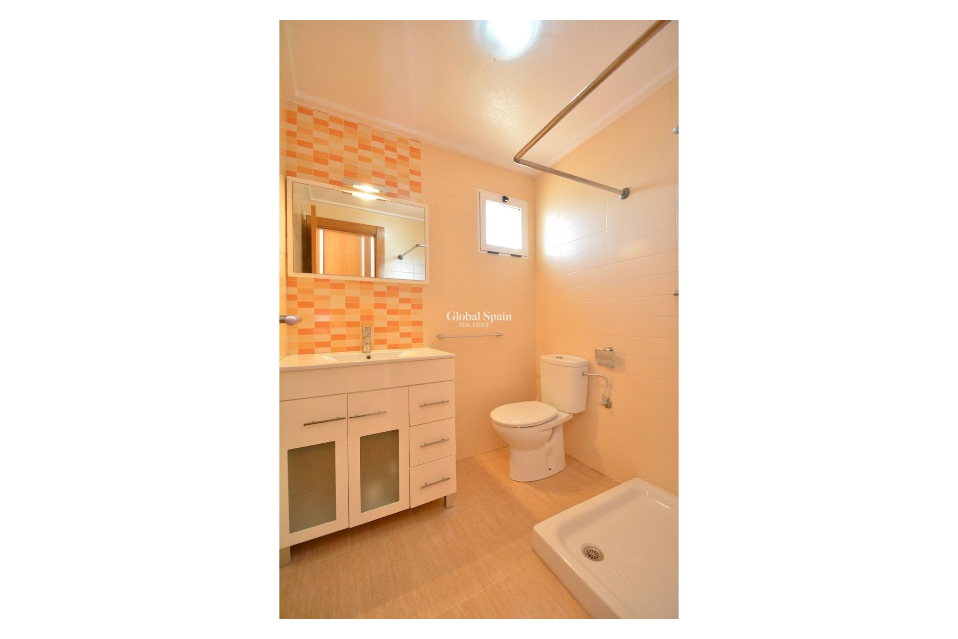 Odsprzedaż - PENTHOUSE -
GUARDAMAR DEL SEGURA - Costa Blanca