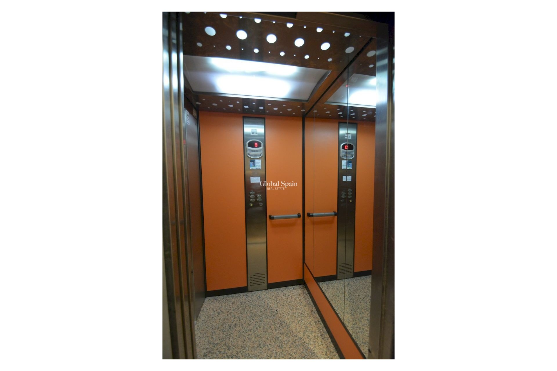 Odsprzedaż - PENTHOUSE -
GUARDAMAR DEL SEGURA - Costa Blanca