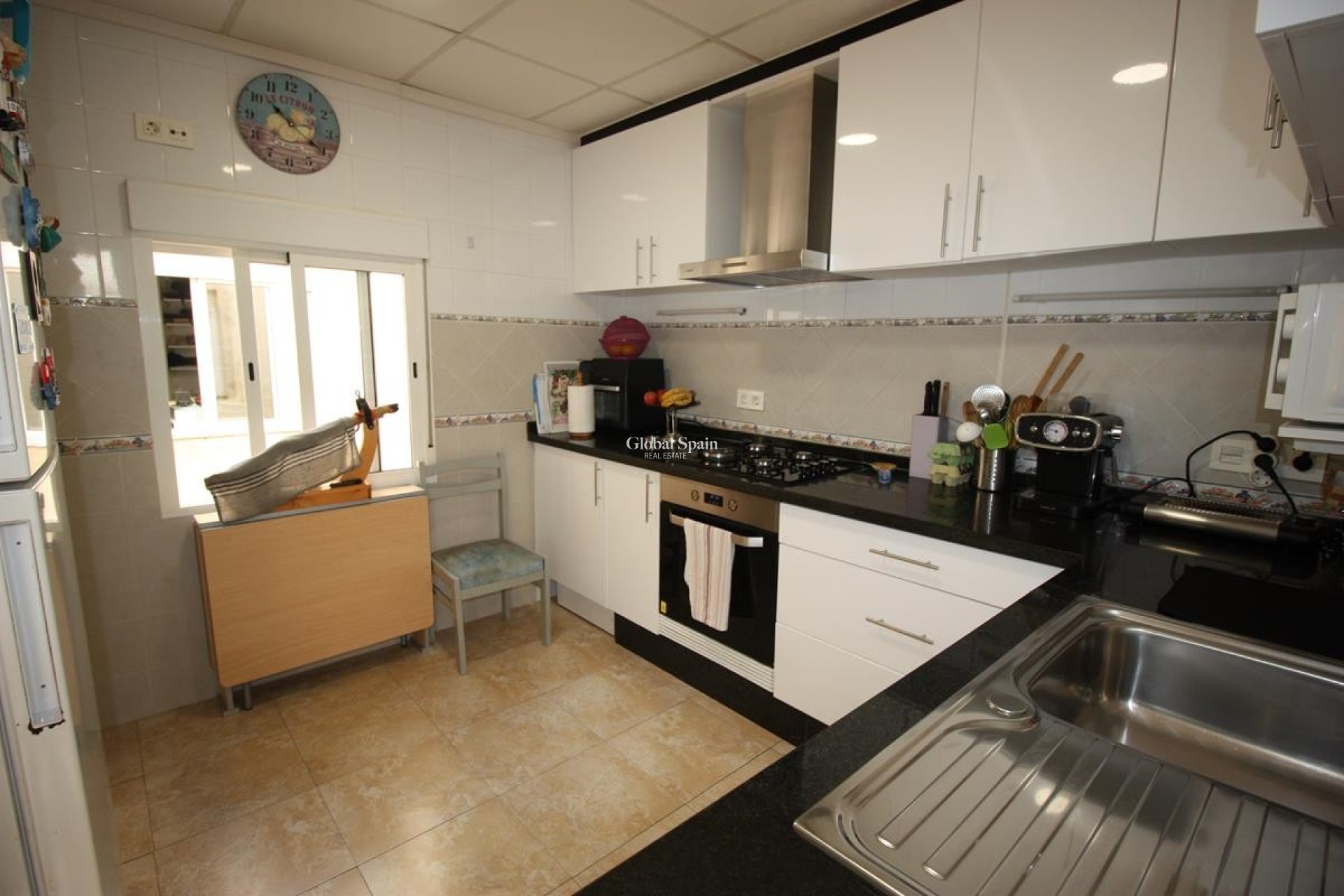 Odsprzedaż - PENTHOUSE -
GUARDAMAR DEL SEGURA - Costa Blanca