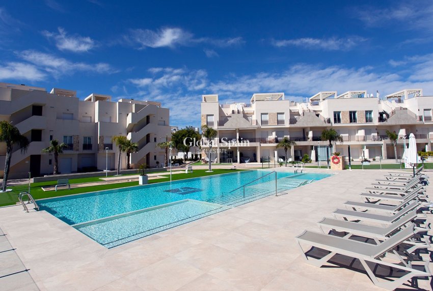 Odsprzedaż - PENTHOUSE -
GUARDAMAR DEL SEGURA - EL RASO