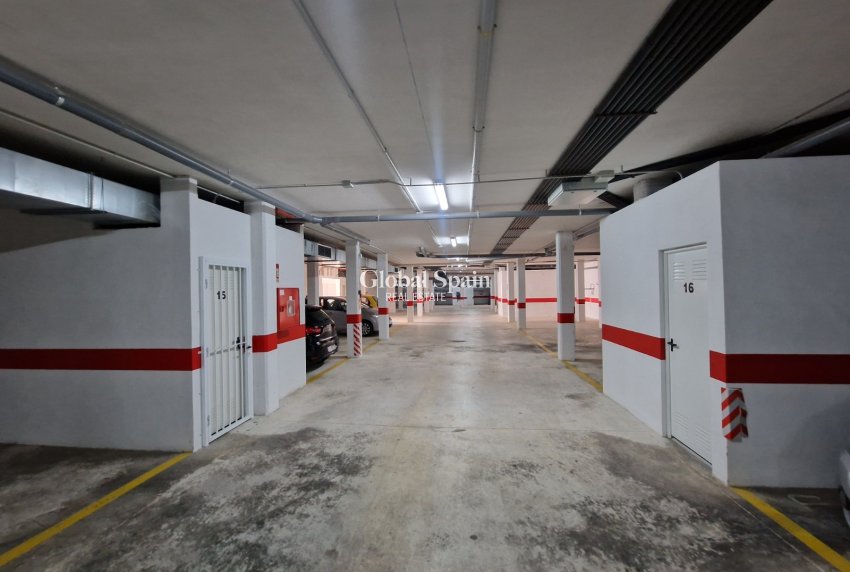 Odsprzedaż - PENTHOUSE -
GUARDAMAR DEL SEGURA - EL RASO