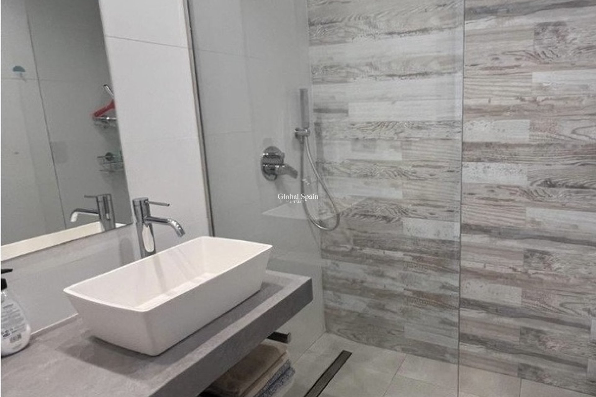 Odsprzedaż - PENTHOUSE -
GUARDAMAR DEL SEGURA - EL RASO