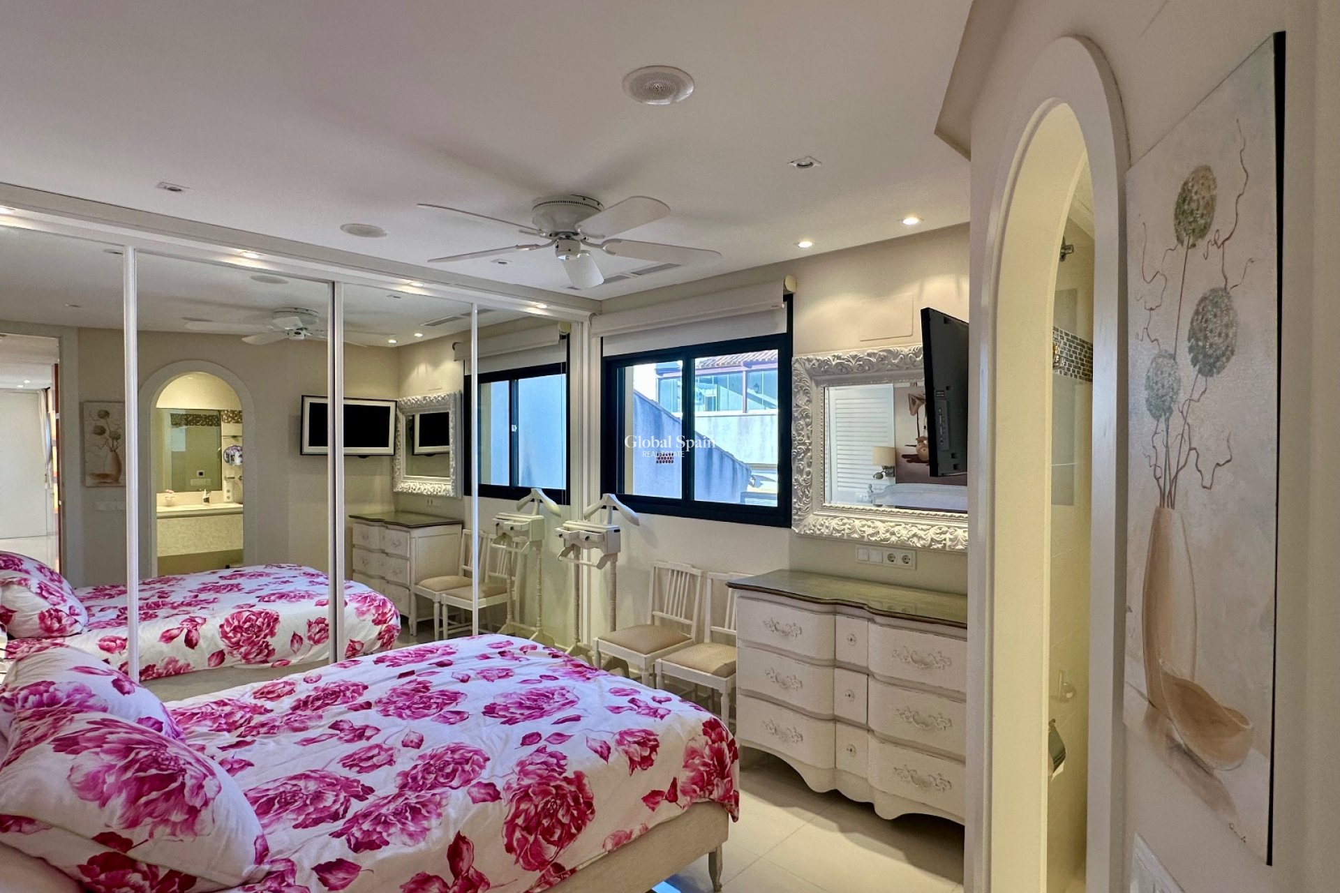 Odsprzedaż - PENTHOUSE -
GUARDAMAR DEL SEGURA - Marjal Beach