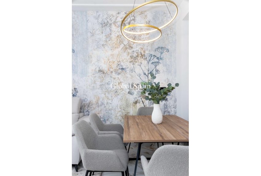 Odsprzedaż - PENTHOUSE -
GUARDAMAR DEL SEGURA