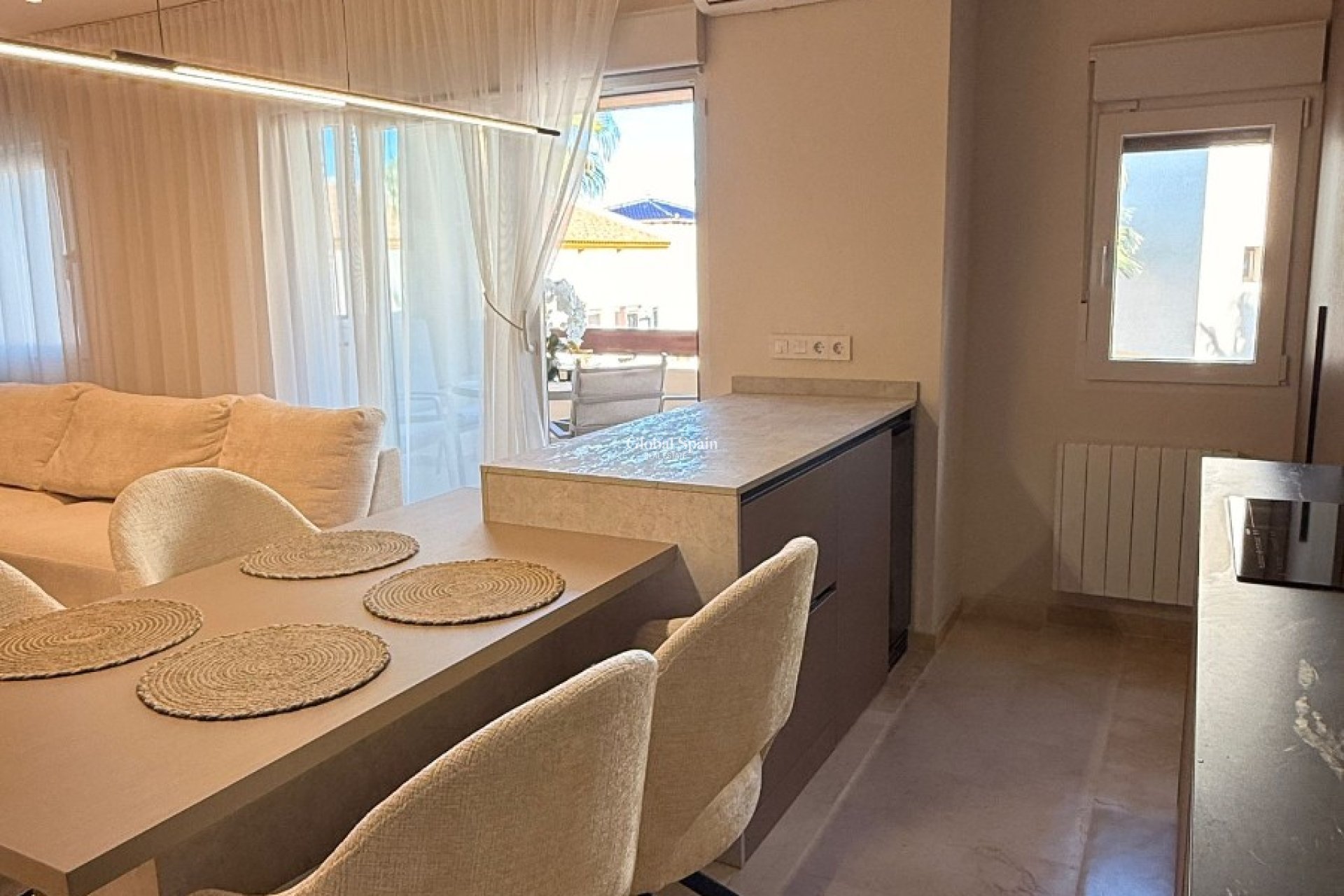 Odsprzedaż - PENTHOUSE -
LAS RAMBLAS GOLF - Inland